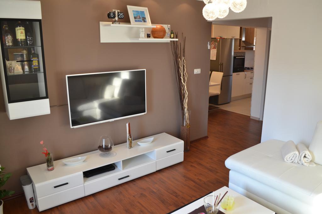 Apartment Beg Rab Town Pokoj fotografie